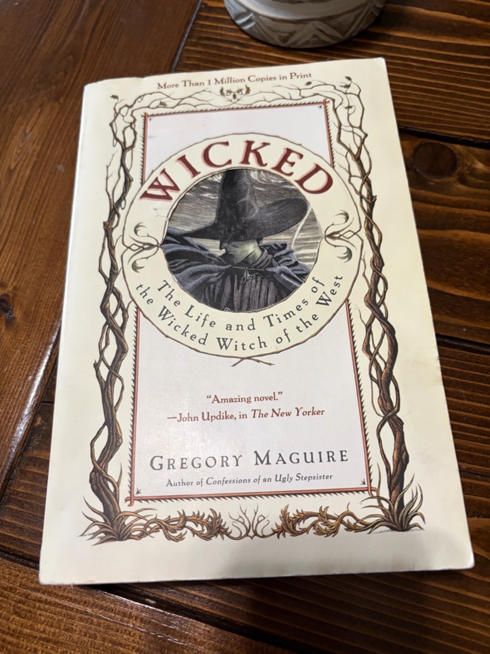 1st Edition 2000 Reissue - Wicked by Gregory Maguire - Paperback Cover